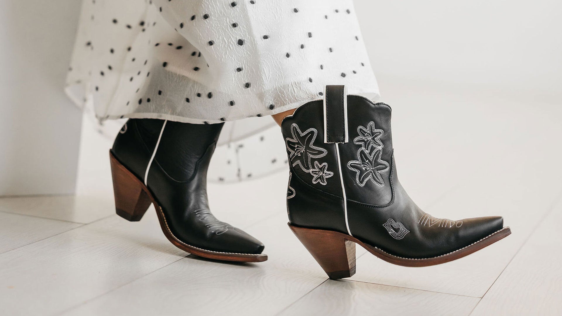 Bliss Black Boots | Besita Boots