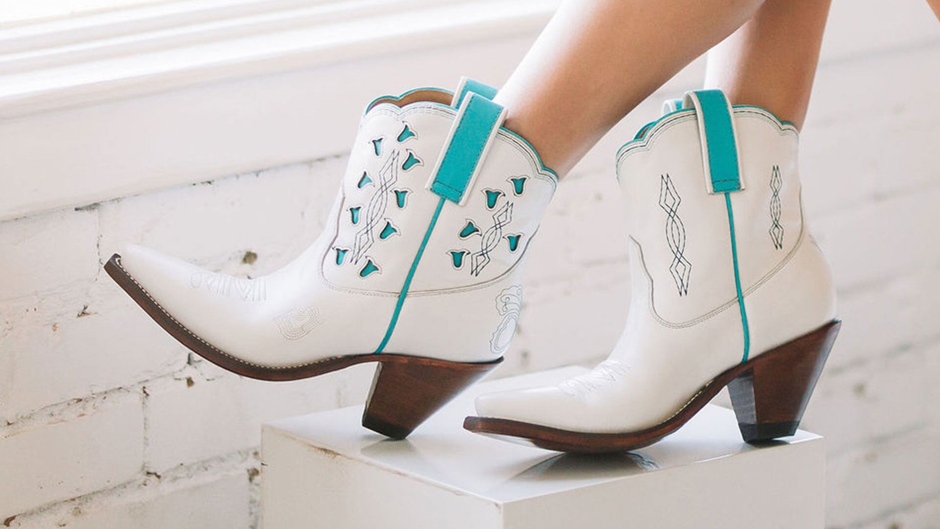 Bright - White/Turq | Women's Cowboy Boots | Besita Boots