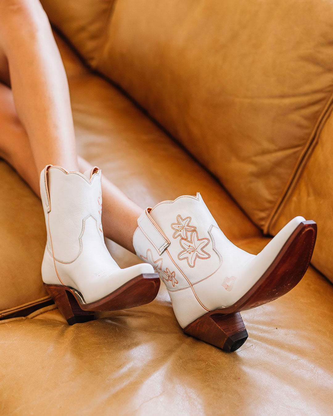 Bliss Boot White/Apricot Women’s Cowboy Boots | Besita Boots