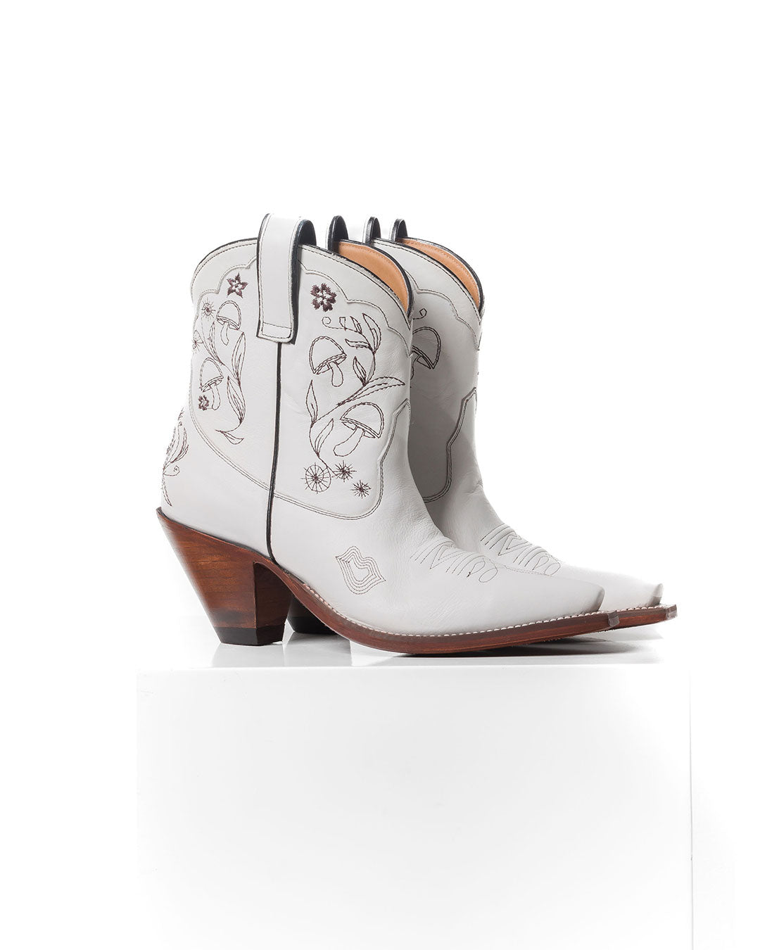 Mystical Boot White/Black Women’s Cowboy Boots | Besita Boots