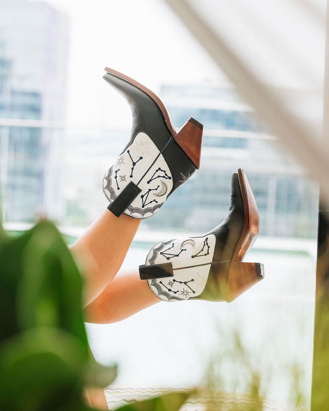 Starlet Boot Black/White  Women’s Cowboy Boots | Besita Boots